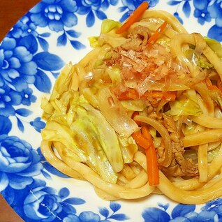 たろうの焼きうどん[国産たまねぎスープ]